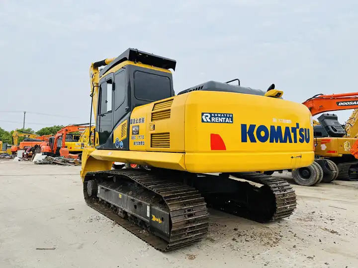Hot Sale 20 Ton Crawler Excavator Komatsu Pc200-6 Pc200-7 Pc200-8 Original From Japan For Sale In Shanghai - Ekskavator perayap: gambar 4 Hot Sale 20 Ton Crawler Excavator Komatsu Pc200-6 Pc200-7 Pc200-8 Original From Japan For Sale In Shanghai - Ekskavator perayap: gambar 4