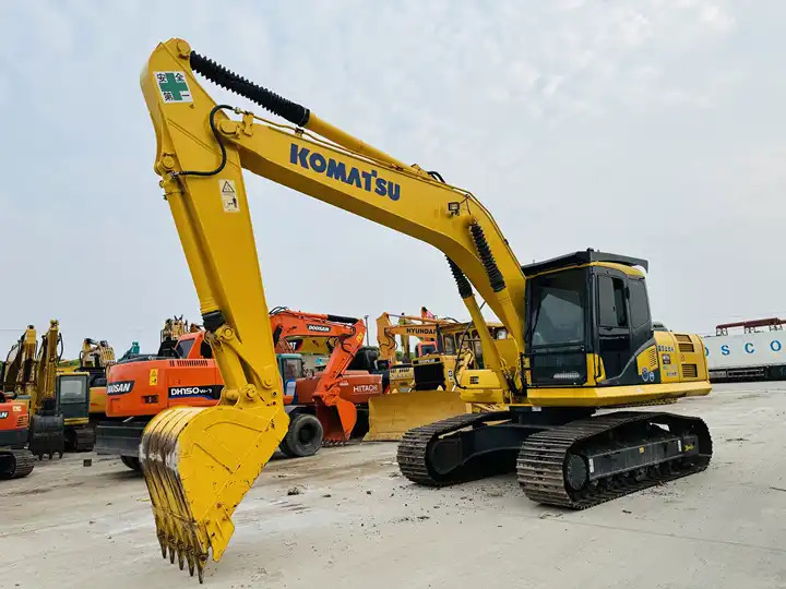 Hot Sale 20 Ton Crawler Excavator Komatsu Pc200-6 Pc200-7 Pc200-8 Original From Japan For Sale In Shanghai - Ekskavator perayap: gambar 5 Hot Sale 20 Ton Crawler Excavator Komatsu Pc200-6 Pc200-7 Pc200-8 Original From Japan For Sale In Shanghai - Ekskavator perayap: gambar 5
