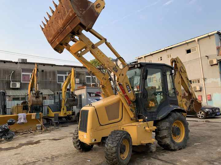JCB 3cX backhoe loader manufactured in 2022 with telescopic boom JCB3CX JCB4CX JCB 3DX - Backhoe loader: gambar 2 JCB 3cX backhoe loader manufactured in 2022 with telescopic boom JCB3CX JCB4CX JCB 3DX - Backhoe loader: gambar 2