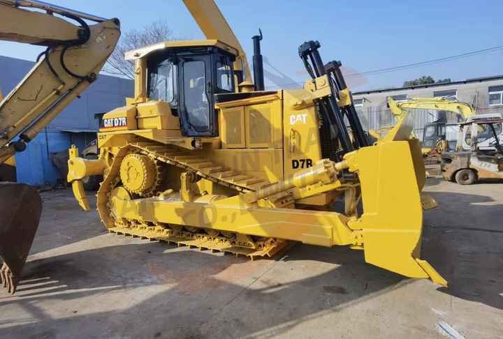 Japan Imported Caterpillar D9R Bulldozer Japan Original Cat D9n D8r Used Bulldozers - Bulldozer: gambar 4 Japan Imported Caterpillar D9R Bulldozer Japan Original Cat D9n D8r Used Bulldozers - Bulldozer: gambar 4