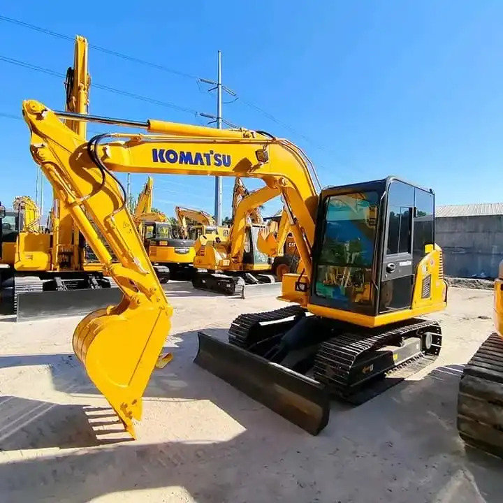 Japan Second Hand Used Hydraulic Crawler Excavator PC55 PC60 PC35 PC120 Digger Komatsu PC60-7 Excavator - Ekskavator: gambar 1 Japan Second Hand Used Hydraulic Crawler Excavator PC55 PC60 PC35 PC120 Digger Komatsu PC60-7 Excavator - Ekskavator: gambar 1