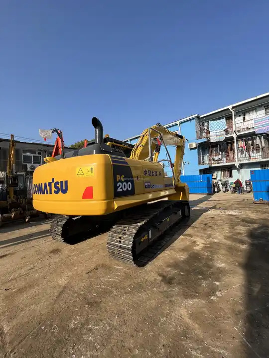 Komatsu PC200-8 Excavator/used Heavy Duty Equipment/komatsu Construction Machine Used Excavator PC 200-8 PC220-8 Used Japan Ltd. - Ekskavator perayap: gambar 4 Komatsu PC200-8 Excavator/used Heavy Duty Equipment/komatsu Construction Machine Used Excavator PC 200-8 PC220-8 Used Japan Ltd. - Ekskavator perayap: gambar 4
