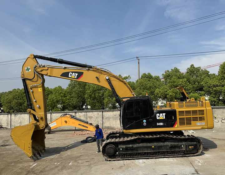 Large-size Japan Made Second-hand Digging Machinery Cat 349d,High Performance Used Excavator Caterpillar 349d in Shanghai - Ekskavator perayap: gambar 1 Large-size Japan Made Second-hand Digging Machinery Cat 349d,High Performance Used Excavator Caterpillar 349d in Shanghai - Ekskavator perayap: gambar 1
