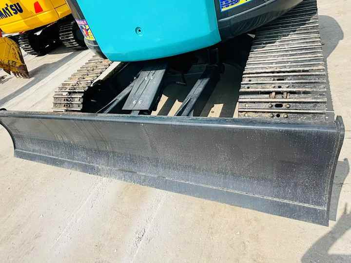 Original Color 7 Ton Hydraulic Excavator Kobelco Sk75-8 Mini Tracked Excavator With Quality Warranty In Shanghai - Ekskavator perayap: gambar 5 Original Color 7 Ton Hydraulic Excavator Kobelco Sk75-8 Mini Tracked Excavator With Quality Warranty In Shanghai - Ekskavator perayap: gambar 5
