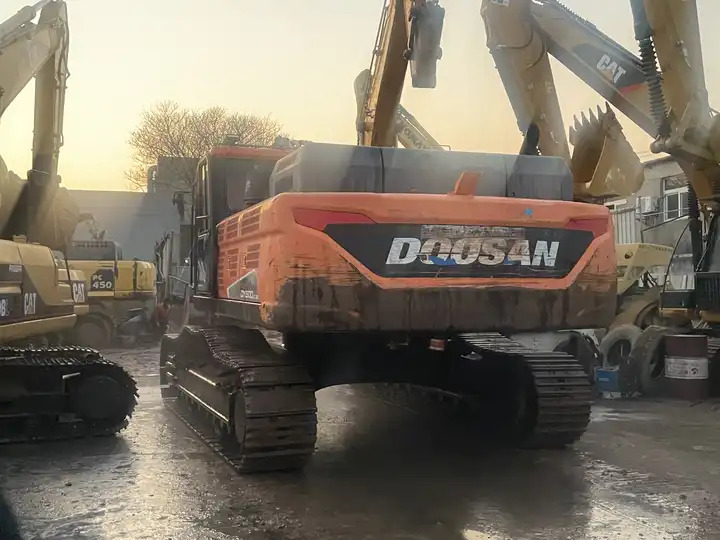 Original Doosan Dx420 Used Excavator/few Working Hours Used 420 Doosan Excavator Dx420 In Stock - Ekskavator perayap: gambar 2 Original Doosan Dx420 Used Excavator/few Working Hours Used 420 Doosan Excavator Dx420 In Stock - Ekskavator perayap: gambar 2