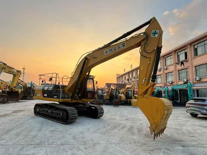 Original Japan Cat Excavadora Caterpillar 330D2L Excavator Digger Cat 330d Heavy Machinery for Construction - Ekskavator: gambar 5 Original Japan Cat Excavadora Caterpillar 330D2L Excavator Digger Cat 330d Heavy Machinery for Construction - Ekskavator: gambar 5