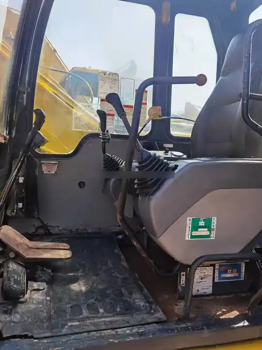 Original Well-Maintained Komatsu PC120-6 Used Excavator for Sale - Ekskavator perayap: gambar 2 Original Well-Maintained Komatsu PC120-6 Used Excavator for Sale - Ekskavator perayap: gambar 2