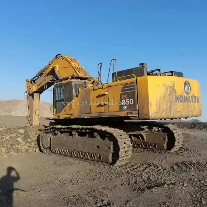 Secondhand Komatsu pc850 Komatsu 85 tons of excavator used komatsu PC850 excavator change rock arm crushing hammer - Ekskavator: gambar 2 Secondhand Komatsu pc850 Komatsu 85 tons of excavator used komatsu PC850 excavator change rock arm crushing hammer - Ekskavator: gambar 2