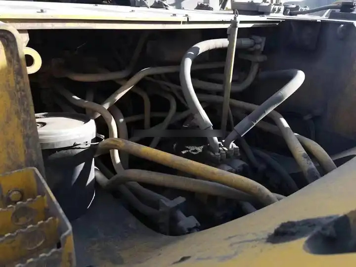 Secondhand Komatsu pc850 Komatsu 85 tons of excavator used komatsu PC850 excavator change rock arm crushing hammer - Ekskavator: gambar 3 Secondhand Komatsu pc850 Komatsu 85 tons of excavator used komatsu PC850 excavator change rock arm crushing hammer - Ekskavator: gambar 3
