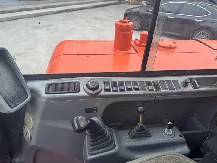 Used Excavator Doosan Dx60 Excavators Earth-moving Machinery Doosan Dx60 Dx80 Dx75 Dx225 Dh55 Dx60-9c for Sale - Ekskavator perayap: gambar 3 Used Excavator Doosan Dx60 Excavators Earth-moving Machinery Doosan Dx60 Dx80 Dx75 Dx225 Dh55 Dx60-9c for Sale - Ekskavator perayap: gambar 3