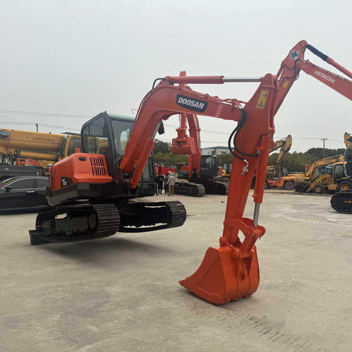 Used Excavator Doosan Dx60 Excavators Earth-moving Machinery Doosan Dx60 Dx80 Dx75 Dx225 Dh55 Dx60-9c for Sale - Ekskavator perayap: gambar 1 Used Excavator Doosan Dx60 Excavators Earth-moving Machinery Doosan Dx60 Dx80 Dx75 Dx225 Dh55 Dx60-9c for Sale - Ekskavator perayap: gambar 1