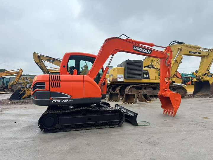 Used Excavator Doosan Dx75-9C Excavators Earth-moving Machinery Doosan Dx60 Dx80 Dx75 Dx225 Dh55 Dx60-9c for Sale - Ekskavator perayap: gambar 5 Used Excavator Doosan Dx75-9C Excavators Earth-moving Machinery Doosan Dx60 Dx80 Dx75 Dx225 Dh55 Dx60-9c for Sale - Ekskavator perayap: gambar 5