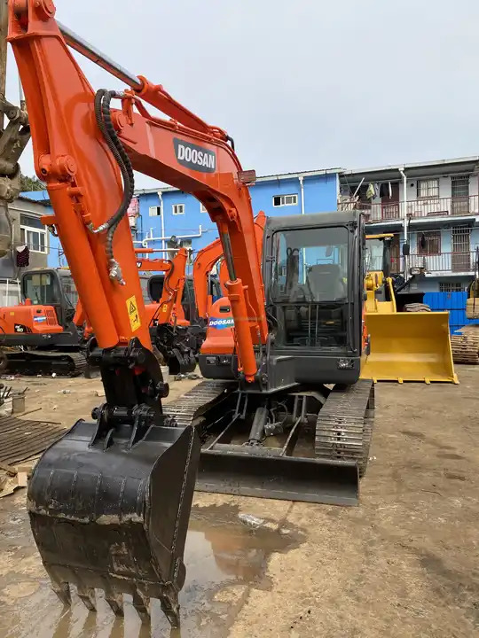 Used excavator Doosan DX60 with excellent working condition on sale Used Doosan DX60 excavator, Doosan DX60 mini excavators - Ekskavator perayap: gambar 5 Used excavator Doosan DX60 with excellent working condition on sale Used Doosan DX60 excavator, Doosan DX60 mini excavators - Ekskavator perayap: gambar 5