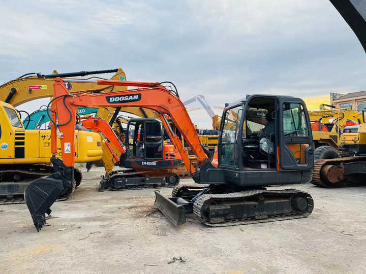 Used excavator doosan dx60 excavators earth-moving machinery doosan dx60 dx80 dx75 dx225 dh60 dh60-7for sale - Ekskavator perayap: gambar 3 Used excavator doosan dx60 excavators earth-moving machinery doosan dx60 dx80 dx75 dx225 dh60 dh60-7for sale - Ekskavator perayap: gambar 3
