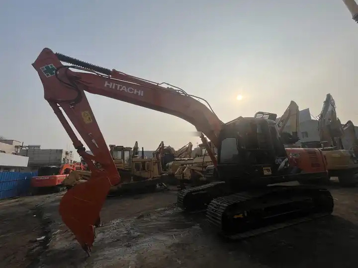 Original Japan  cheap used hitachi zaxis 200 zx200-3g crawler excavator Weight 20 ton Construction on Sale - Ekskavator perayap: gambar 4 Original Japan  cheap used hitachi zaxis 200 zx200-3g crawler excavator Weight 20 ton Construction on Sale - Ekskavator perayap: gambar 4