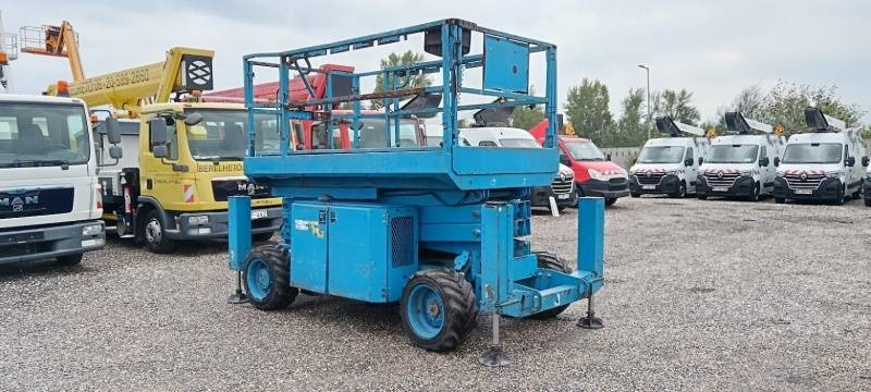 Genie GS-2669 - 10 m, 4x4, diesel  - Scissor lifts: gambar 1 Genie GS-2669 - 10 m, 4x4, diesel  - Scissor lifts: gambar 1