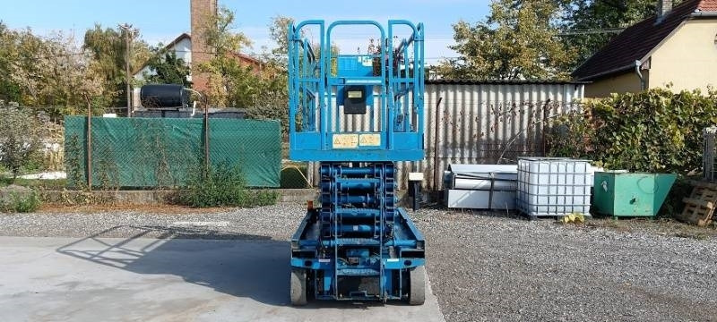 Genie GS4047 - 13,7m - electric - Scissor lifts: gambar 3 Genie GS4047 - 13,7m - electric - Scissor lifts: gambar 3