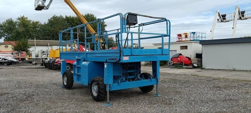 Haulotte H12SXL - 12m, 4x4, diesel - Scissor lifts: gambar 1 Haulotte H12SXL - 12m, 4x4, diesel - Scissor lifts: gambar 1