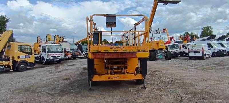 Haulotte H12SXLNT - 12m, 4x4, diesel - Scissor lifts: gambar 3 Haulotte H12SXLNT - 12m, 4x4, diesel - Scissor lifts: gambar 3