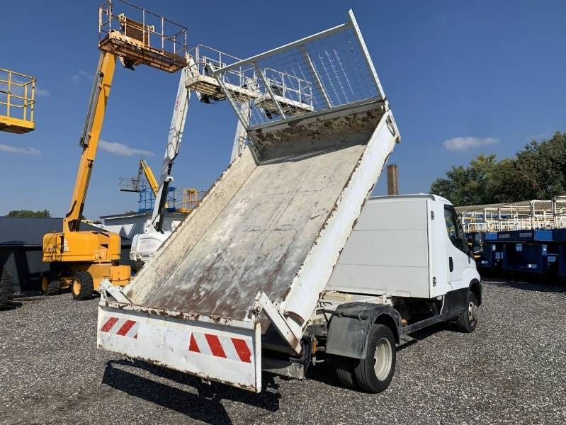 Iveco 35C13 - Tipper - Truk jungkit: gambar 1 Iveco 35C13 - Tipper - Truk jungkit: gambar 1