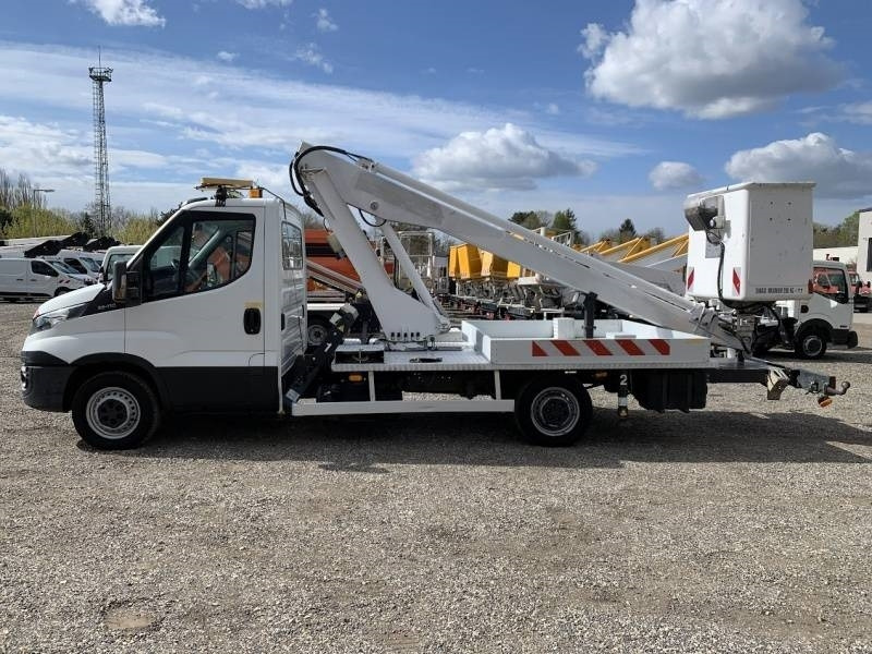 Iveco Daily Multitel 160 ALU DS - 16m - Platform udara yang dipasang di truk: gambar 5 Iveco Daily Multitel 160 ALU DS - 16m - Platform udara yang dipasang di truk: gambar 5