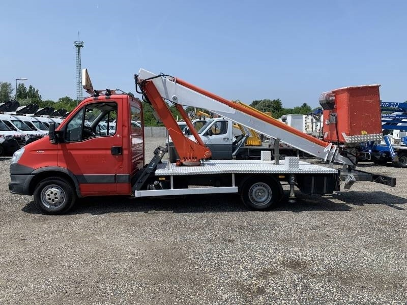 Iveco Daily Multitel 160 ALU DS - 16m - Platform udara yang dipasang di truk: gambar 5 Iveco Daily Multitel 160 ALU DS - 16m - Platform udara yang dipasang di truk: gambar 5