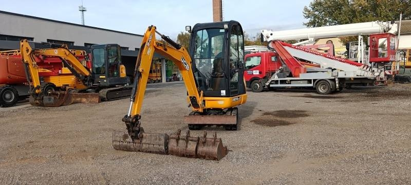 JCB 8018 - with 3 bucket  - Ekskavator mini: gambar 1 JCB 8018 - with 3 bucket  - Ekskavator mini: gambar 1