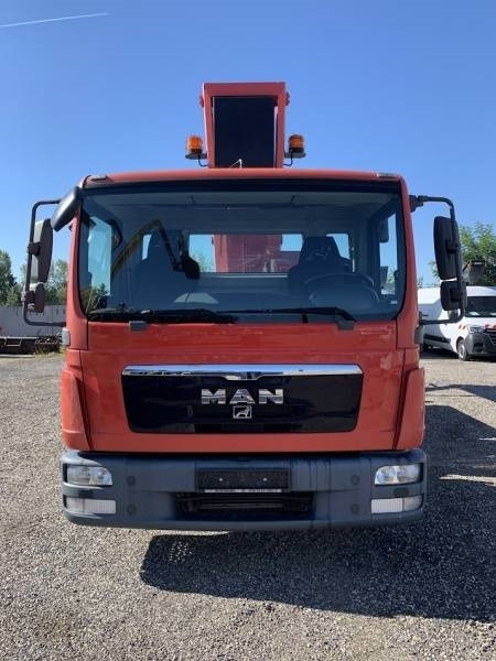 MAN TGL 7.150 Ruthmann T330 - 33m - 320 kg - Platform udara yang dipasang di truk: gambar 3 MAN TGL 7.150 Ruthmann T330 - 33m - 320 kg - Platform udara yang dipasang di truk: gambar 3