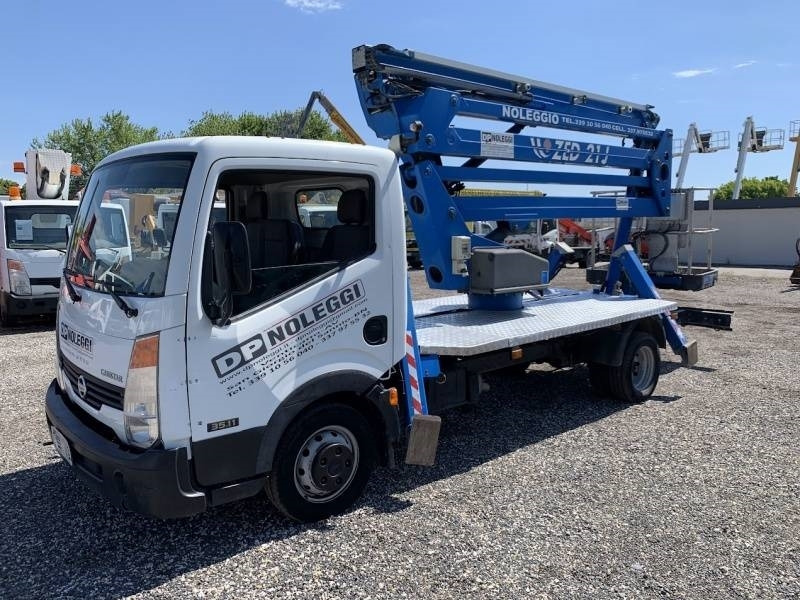 Nissan Cabstar CTE ZED 21 J - 21 m - 200 kg - Platform udara yang dipasang di truk: gambar 2 Nissan Cabstar CTE ZED 21 J - 21 m - 200 kg - Platform udara yang dipasang di truk: gambar 2