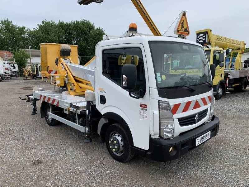 Renault Maxity Multitel MX200 - 20 m - Platform udara yang dipasang di truk: gambar 1 Renault Maxity Multitel MX200 - 20 m - Platform udara yang dipasang di truk: gambar 1