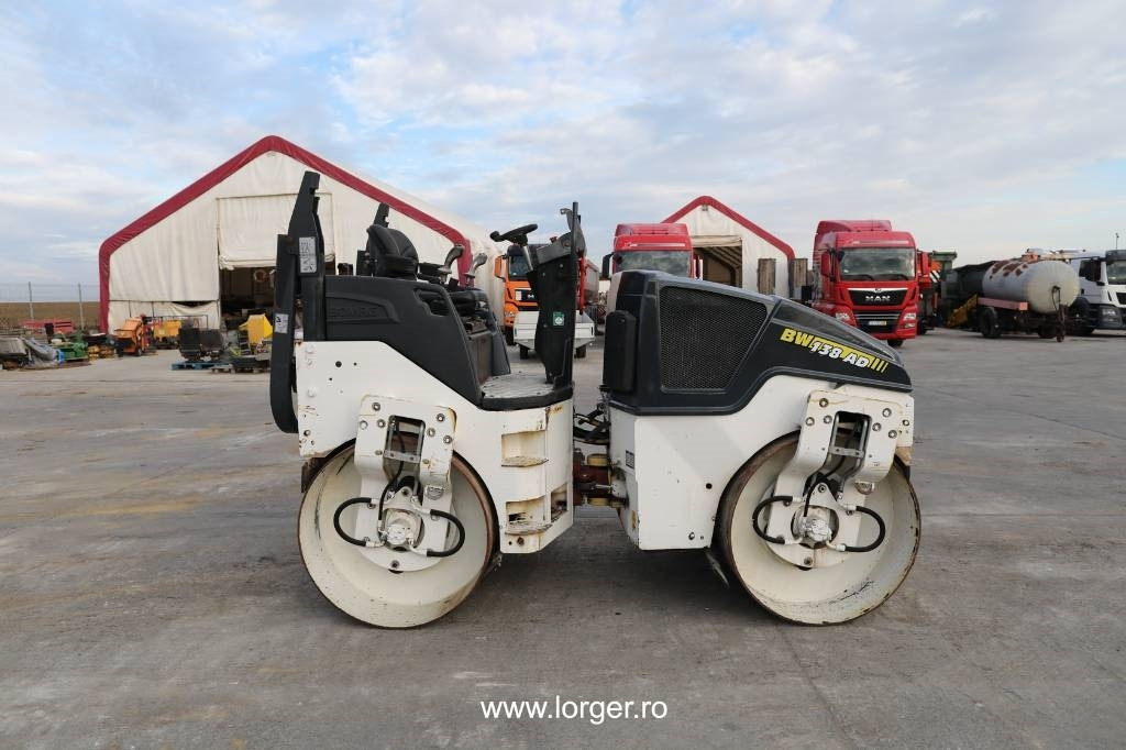 Bomag BW 138 AD-5 - Roller jalan: gambar 2 Bomag BW 138 AD-5 - Roller jalan: gambar 2