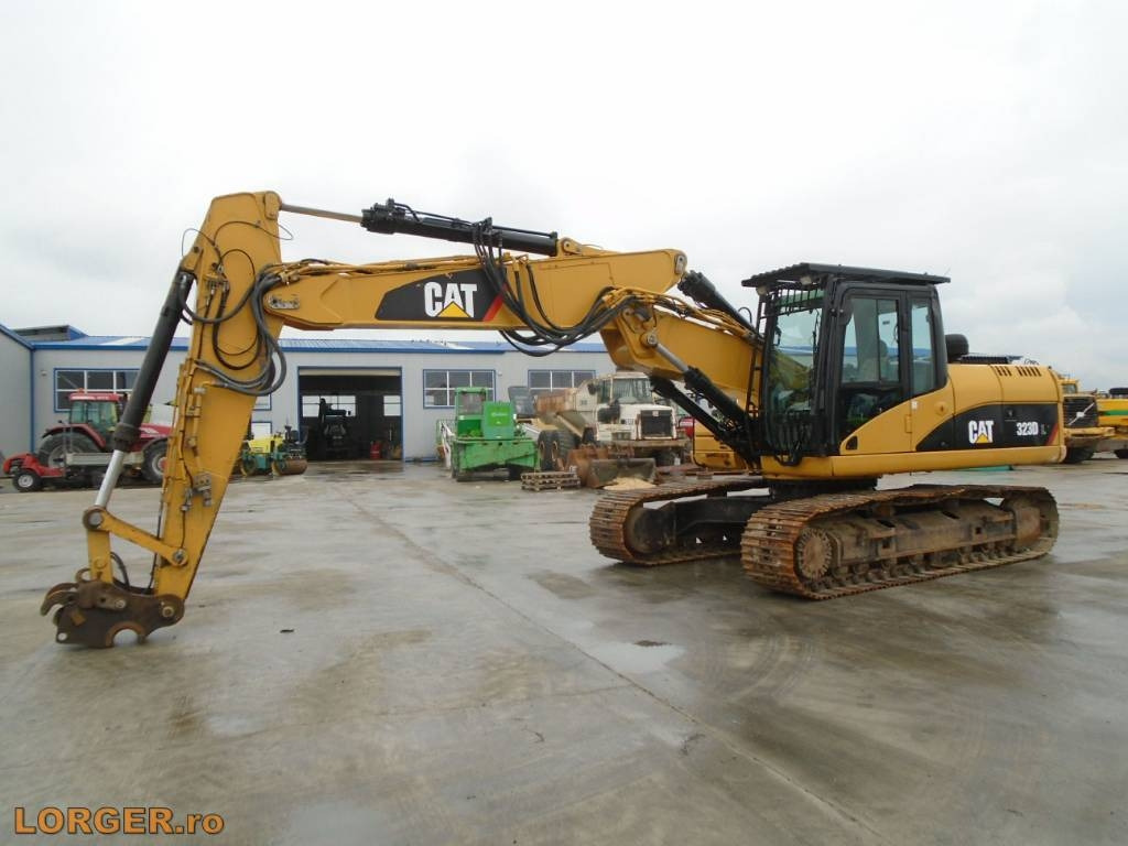 CAT 323 D - Ekskavator perayap: gambar 1 CAT 323 D - Ekskavator perayap: gambar 1