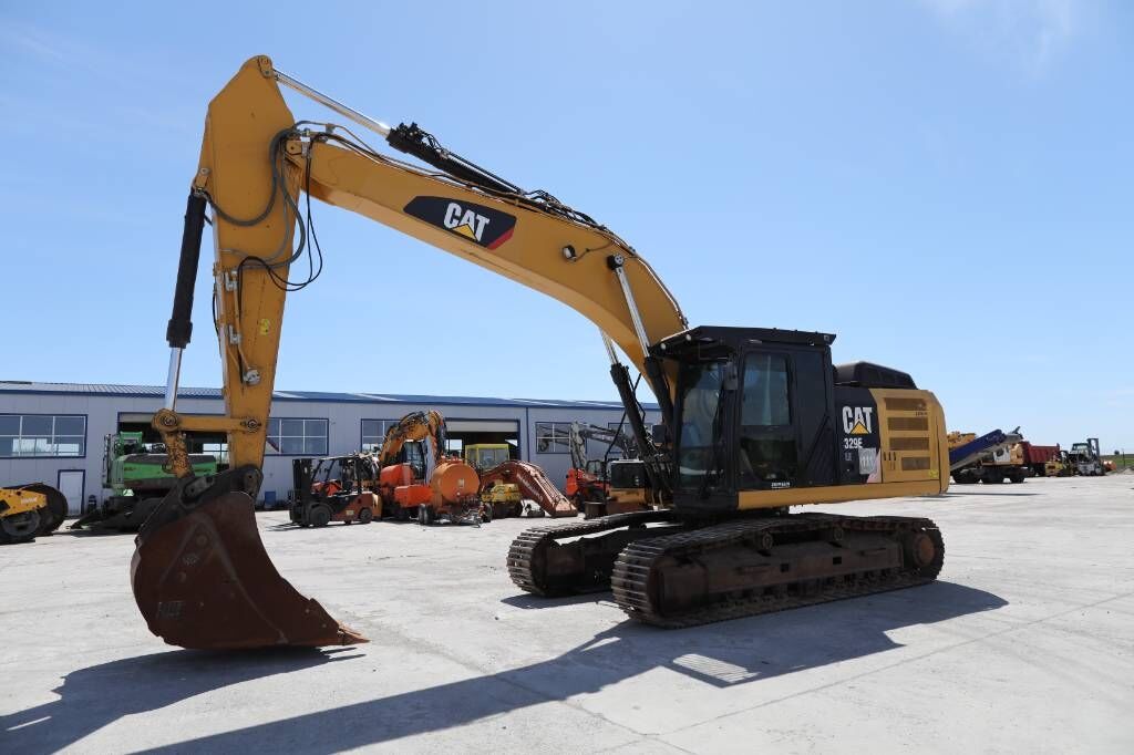 CAT 329 E LR - Ekskavator perayap: gambar 2 CAT 329 E LR - Ekskavator perayap: gambar 2