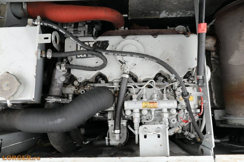 Ekskavator roda CAT M 313 D: gambar 9