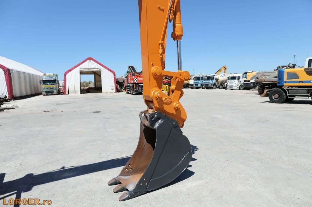 Ekskavator roda Case WX 145: gambar 8