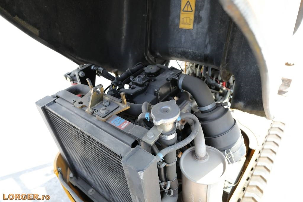 Ekskavator mini JCB 8008 CTS: gambar 11