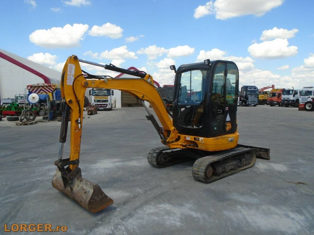JCB 8030 ZTS - Ekskavator mini: gambar 1 JCB 8030 ZTS - Ekskavator mini: gambar 1