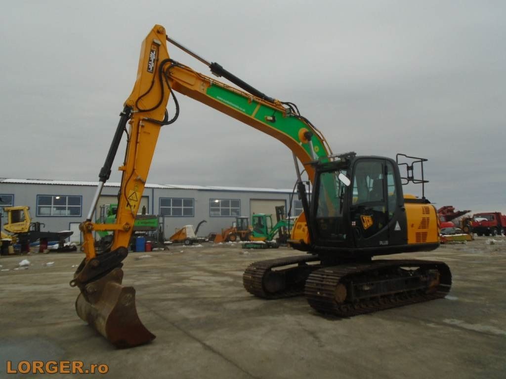 JCB JS 131 LC - Ekskavator perayap: gambar 1 JCB JS 131 LC - Ekskavator perayap: gambar 1