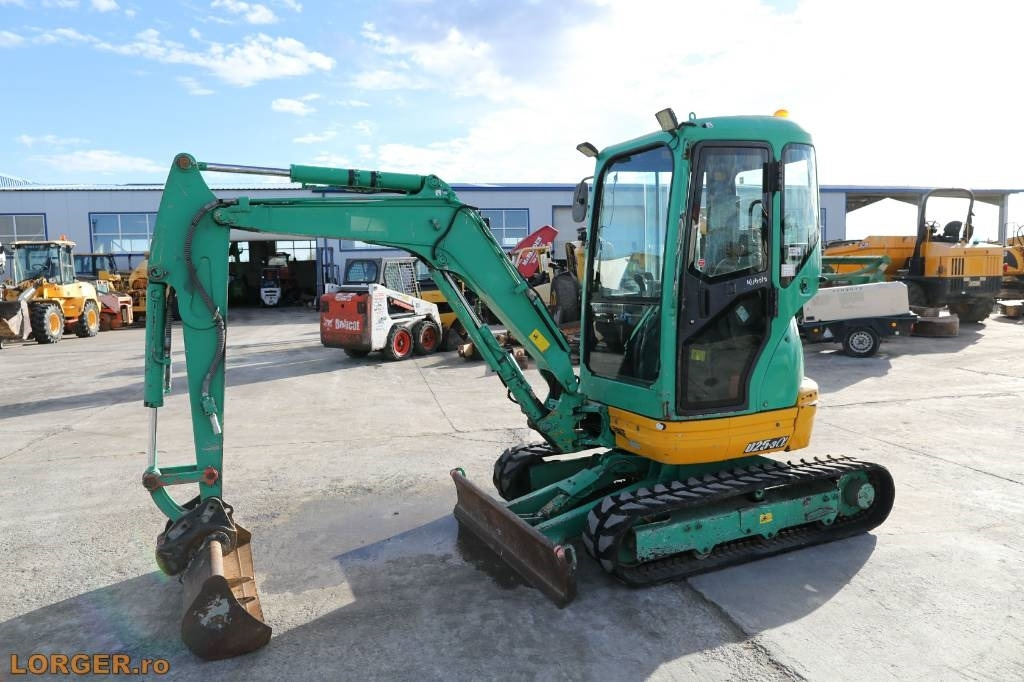 Kubota U25 - 3EU - Ekskavator mini: gambar 1 Kubota U25 - 3EU - Ekskavator mini: gambar 1