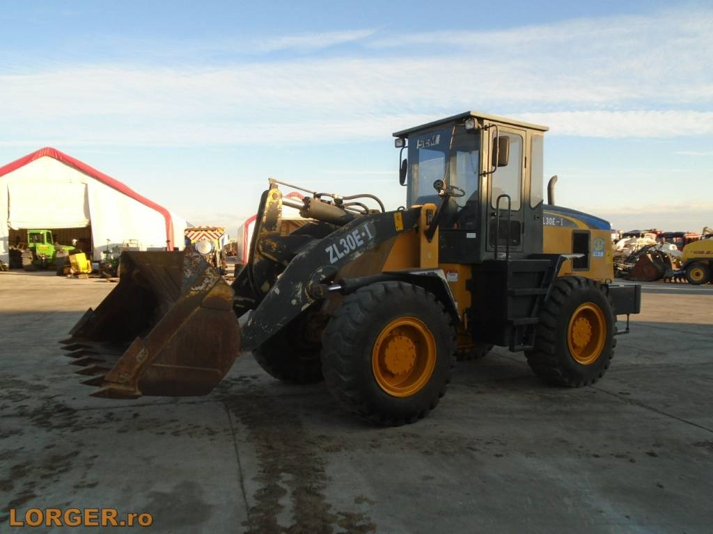 SEM ZL30E-1 - Wheel loader: gambar 1 SEM ZL30E-1 - Wheel loader: gambar 1
