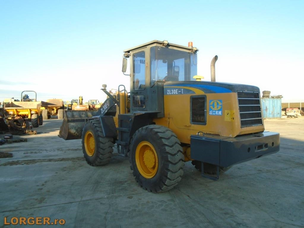 SEM ZL30E-1 - Wheel loader: gambar 2 SEM ZL30E-1 - Wheel loader: gambar 2