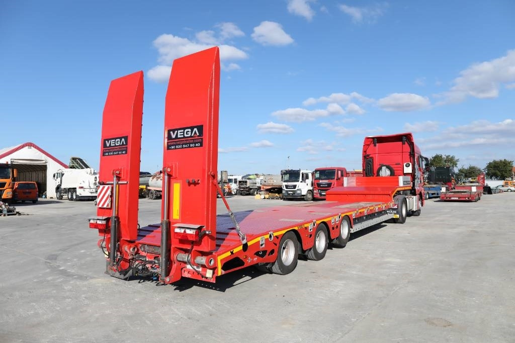 MAN TGX 18.500 4x2 LLS + Trailer Vega 3 axel lowbed - Tractor head: gambar 3 MAN TGX 18.500 4x2 LLS + Trailer Vega 3 axel lowbed - Tractor head: gambar 3