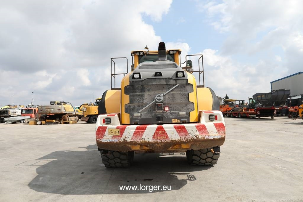Volvo L 220 H - Wheel loader: gambar 4 Volvo L 220 H - Wheel loader: gambar 4
