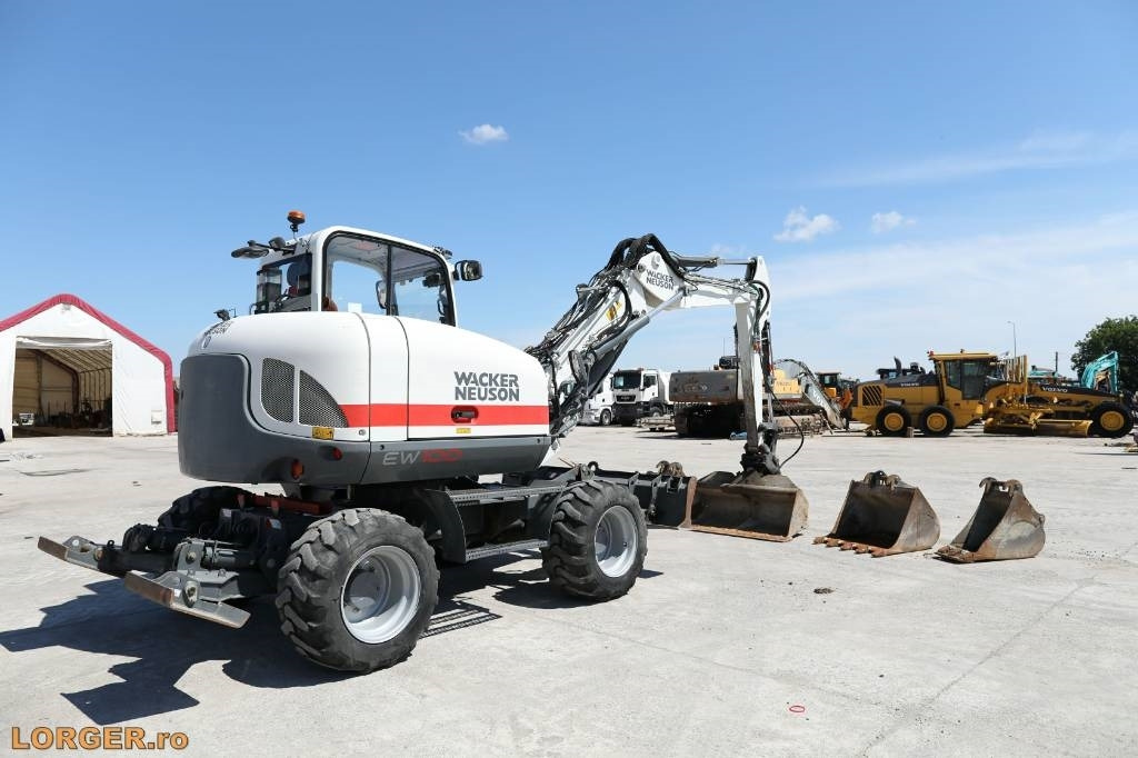 Wacker Neuson EW 100 - Ekskavator roda: gambar 4 Wacker Neuson EW 100 - Ekskavator roda: gambar 4