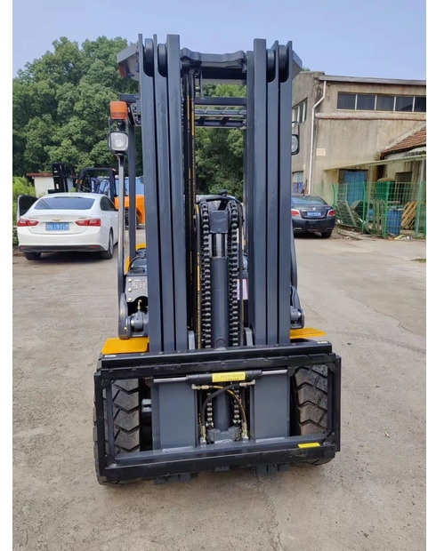 2022 Komatsu FD30-14 - Forklift: gambar 3 2022 Komatsu FD30-14 - Forklift: gambar 3