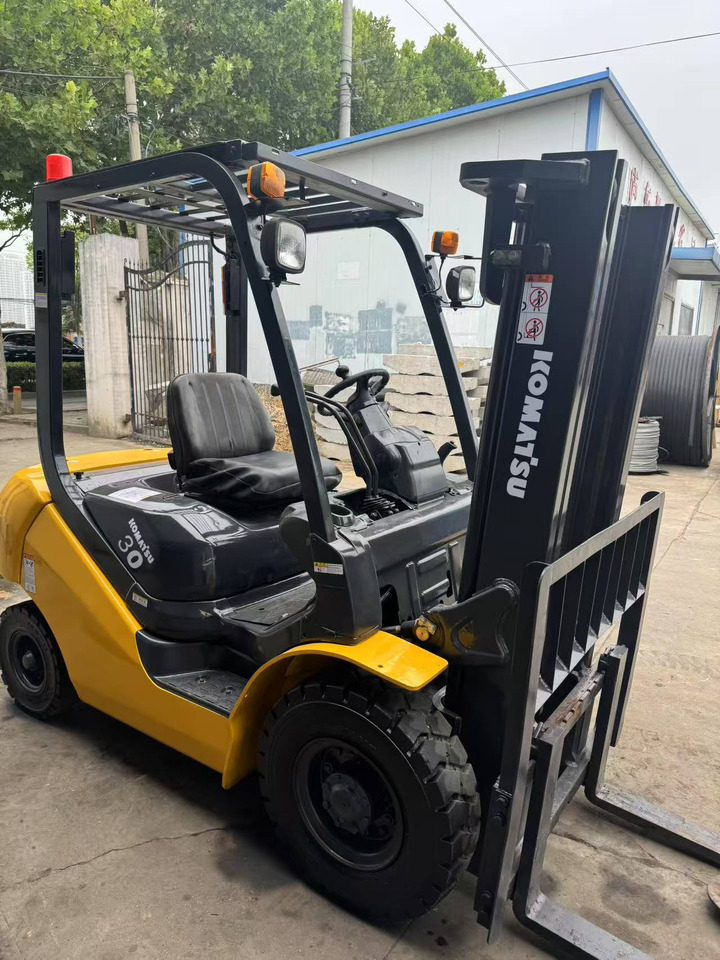 KOMATSU FD30 - Forklift: gambar 4 KOMATSU FD30 - Forklift: gambar 4