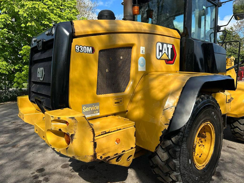 Wheel loader Cat 930M new tires!: gambar 11