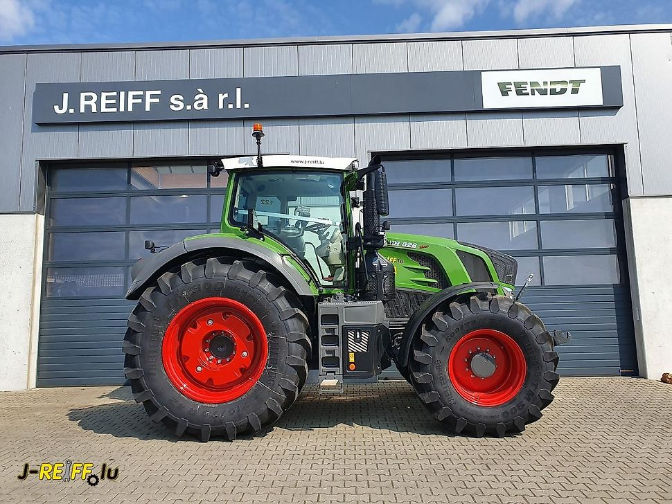 J.Reiff Sarl
Herr Stefan Neukirch - 77 Z.I in den - Traktor: gambar 2 J.Reiff Sarl
Herr Stefan Neukirch - 77 Z.I in den - Traktor: gambar 2
