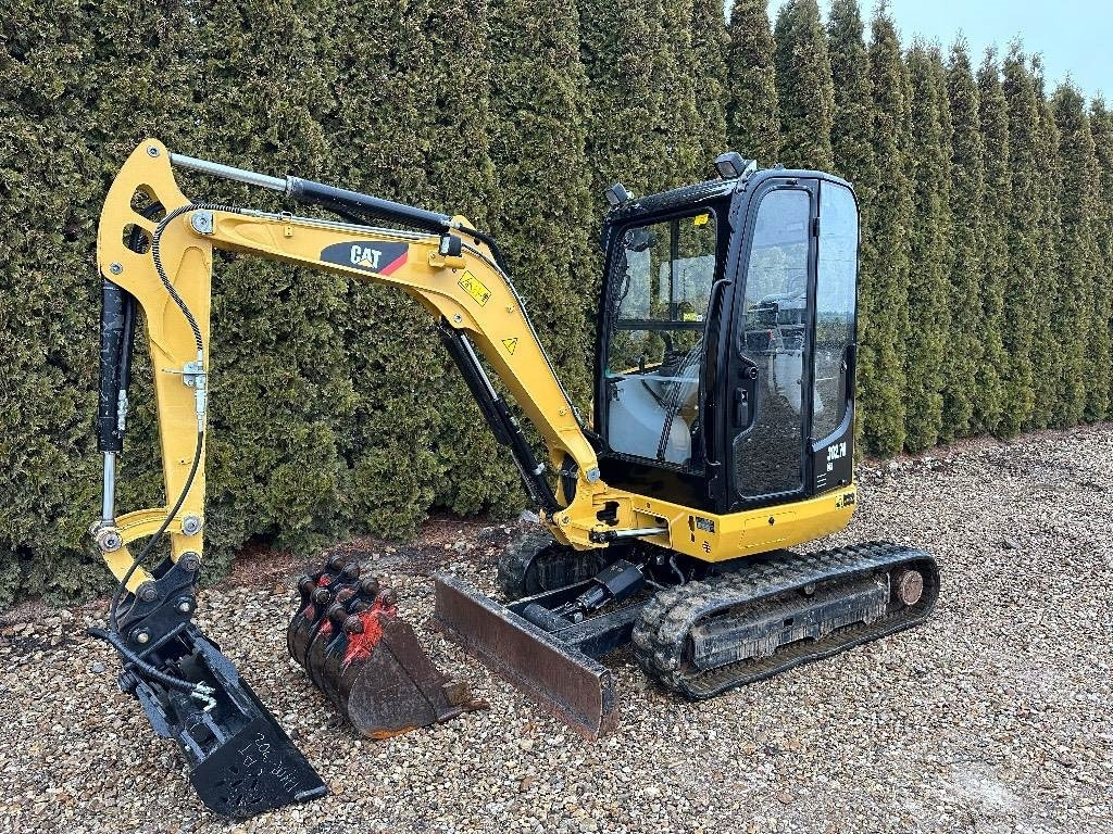 CAT 302.7 D CR - Ekskavator mini: gambar 1 CAT 302.7 D CR - Ekskavator mini: gambar 1