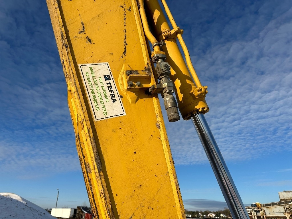 Ekskavator perayap Komatsu PC 210 LC-11: gambar 16
